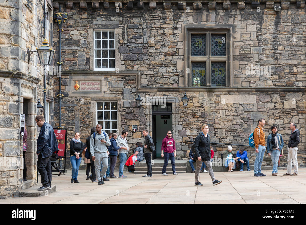 Courtyard Edinburgh castle with visitors and tourists Stock Photo