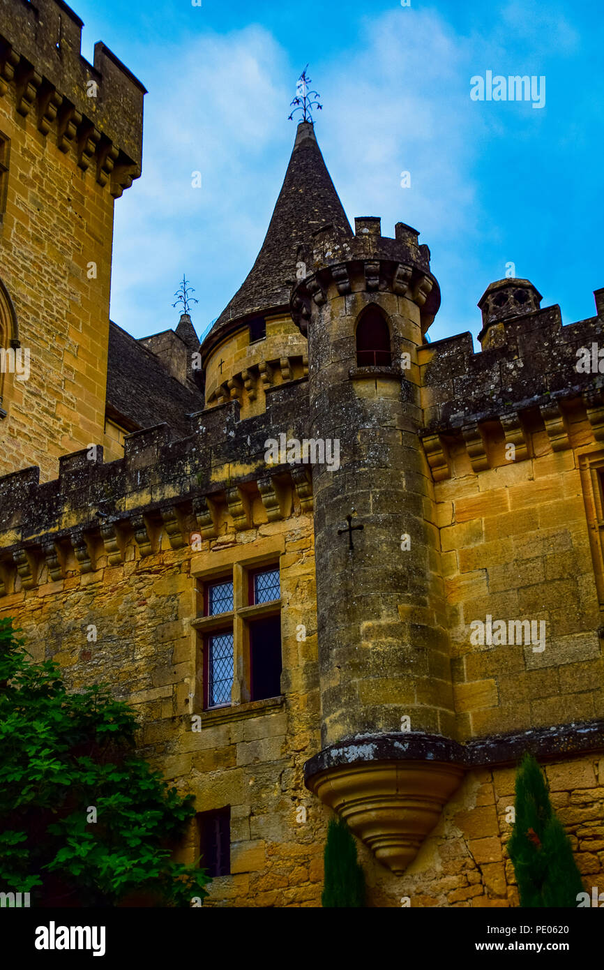 Puymartin castle hires stock photography and images Alamy