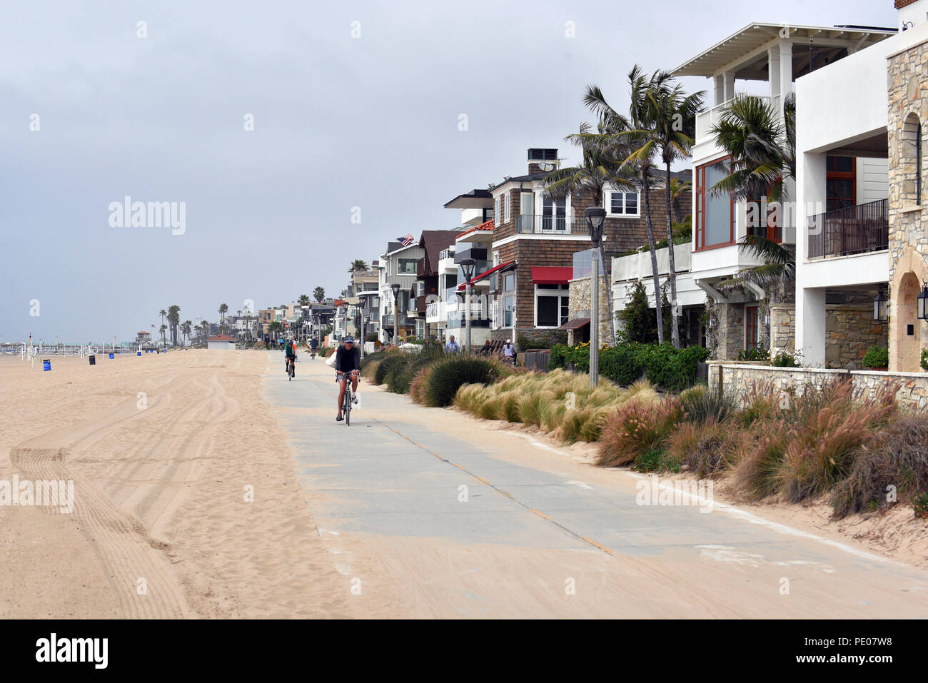Luxury homes line the boardwalk at Manhattan Beach. Editorial Stock