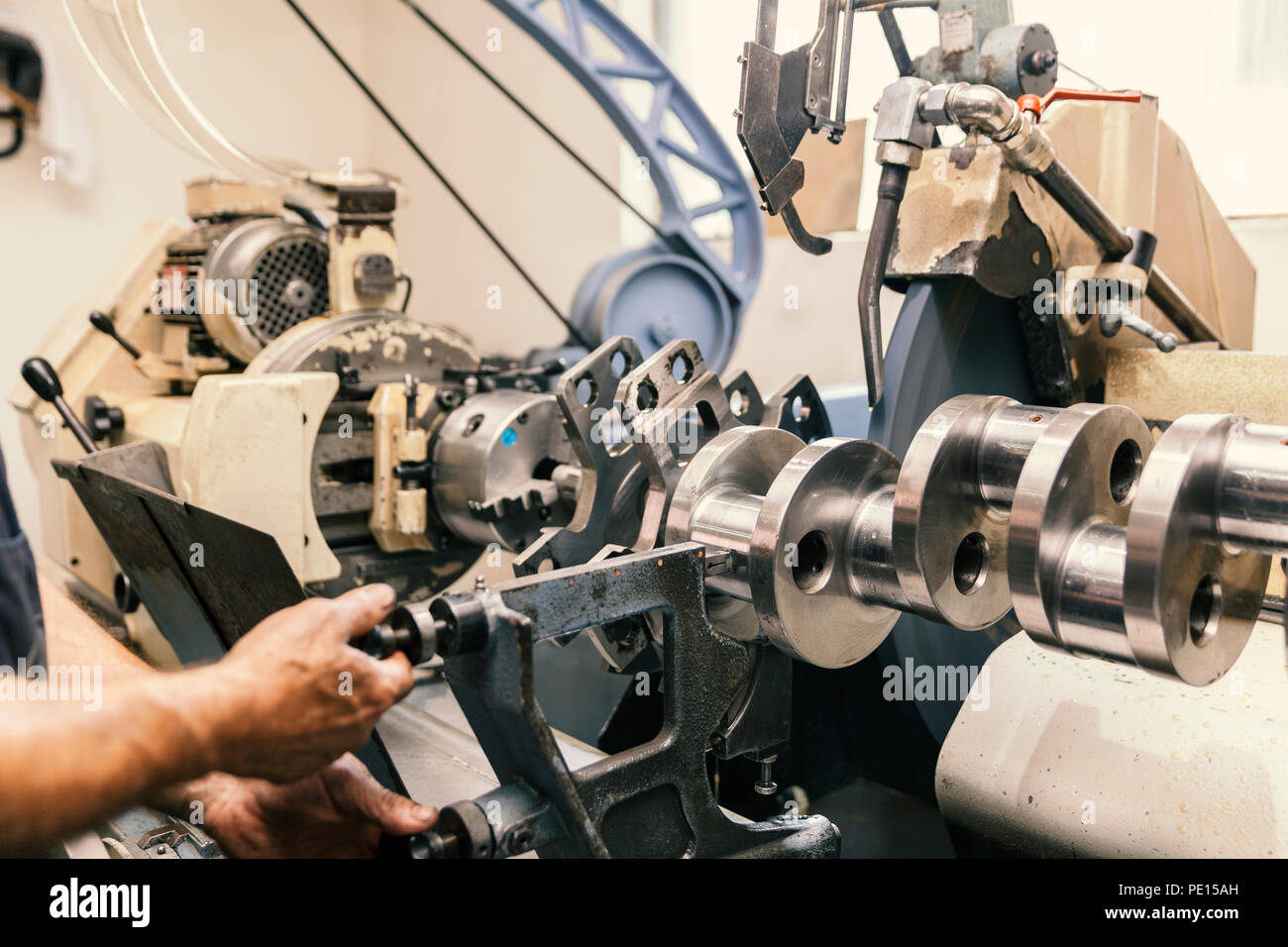 Crankshafts hires stock photography and images Alamy