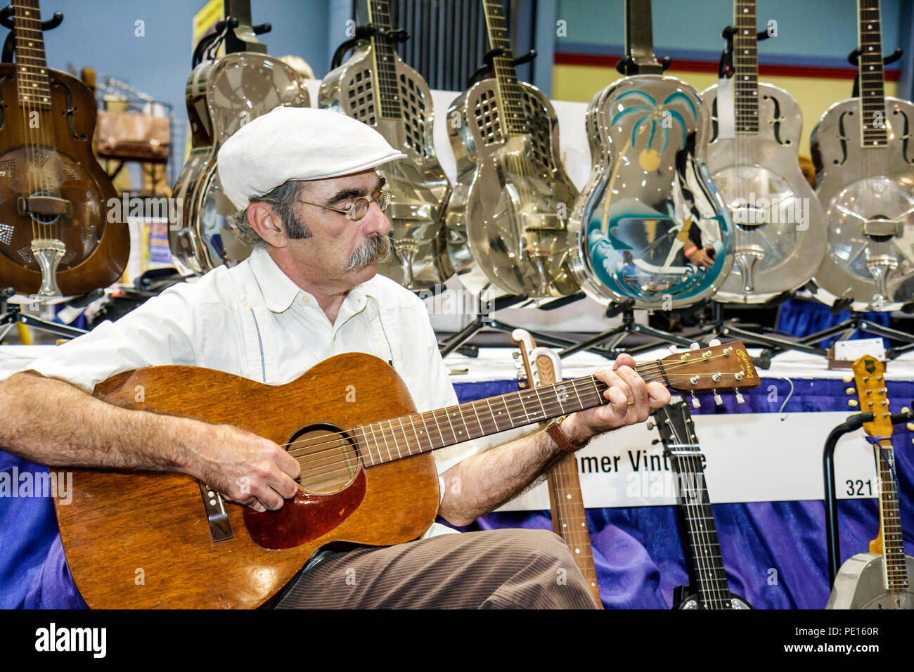 Miami Beach Florida,Convention Center,centre,Newport Guitar Festival,festivals,celebration,fair,show,musical instrument,instruments,sell,buy,vendor ve Stock Photo