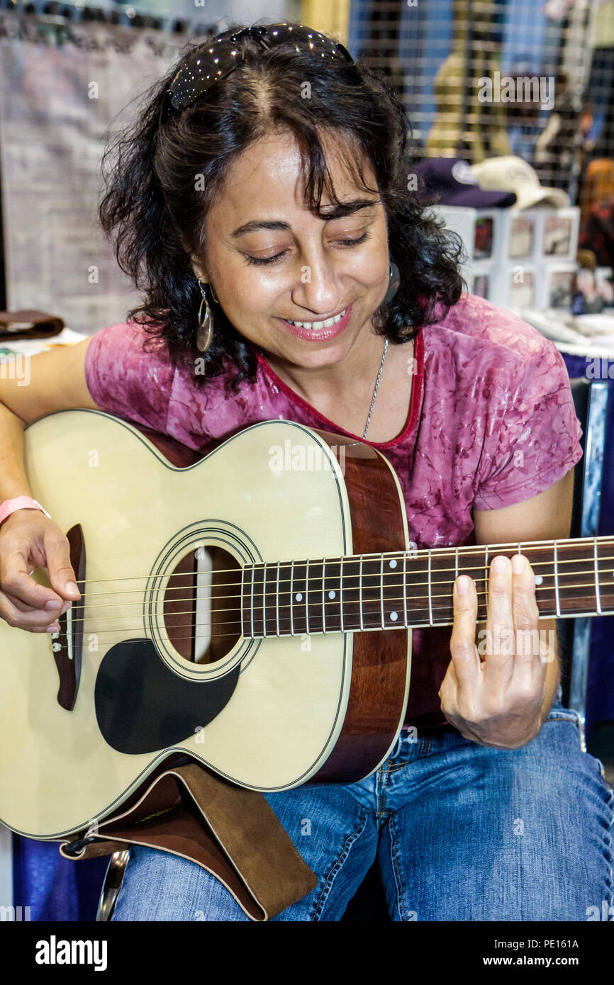 Miami Beach Florida,Convention Center,centre,Newport Guitar Festival