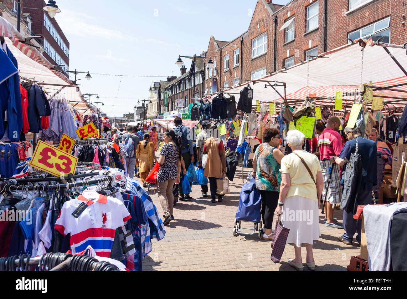 Barking Street Market, East Street, Barking, London Borough of Barnet, Greater London, England, United Kingdom Stock Photo