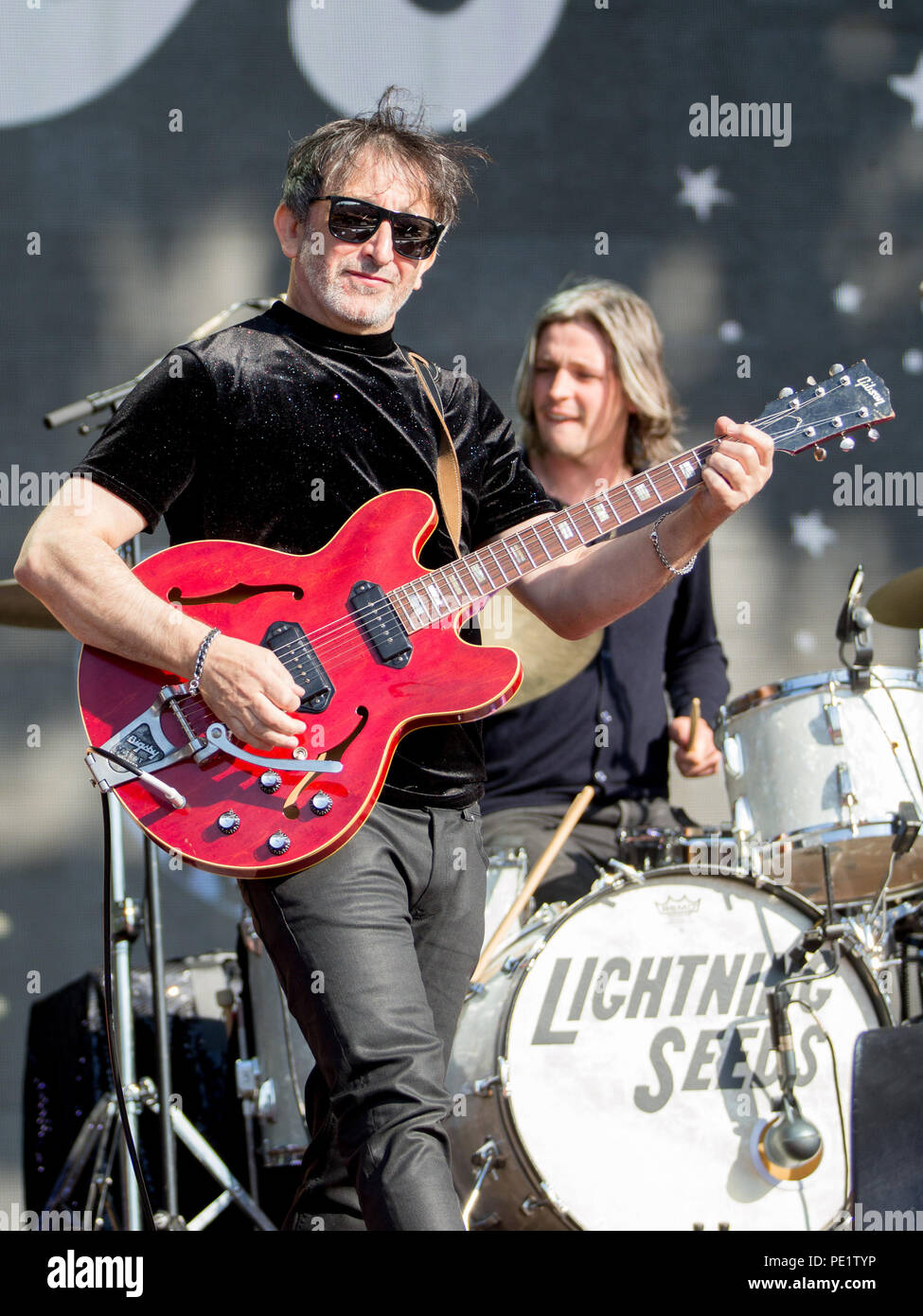 Ian broudie the lightning seeds hi-res stock photography and images - Alamy
