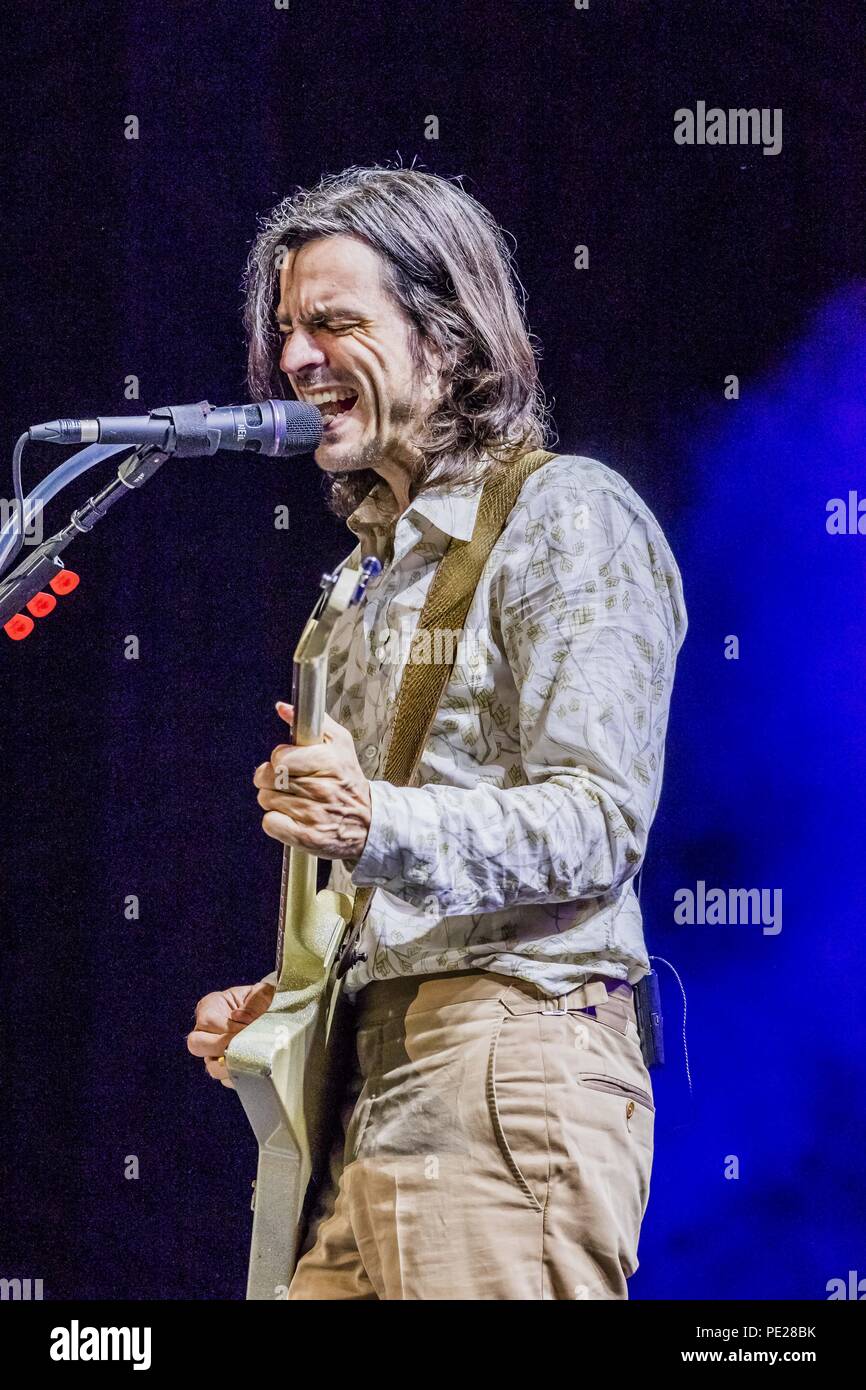 Brian bell weezer hi res stock photography and images Alamy