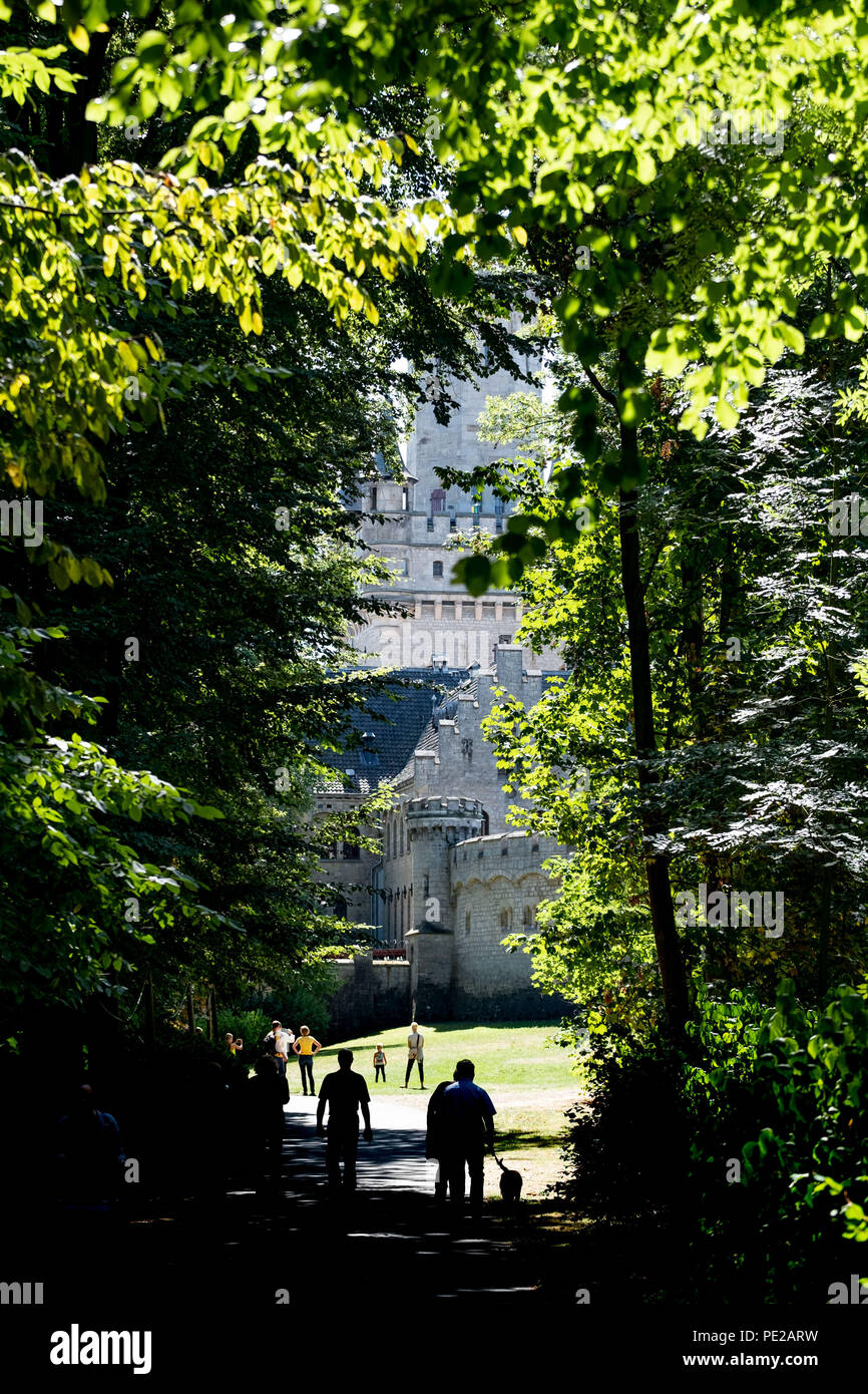 Schulenburg, Germany. 12th Aug, 2018. Visitors walk through the park of