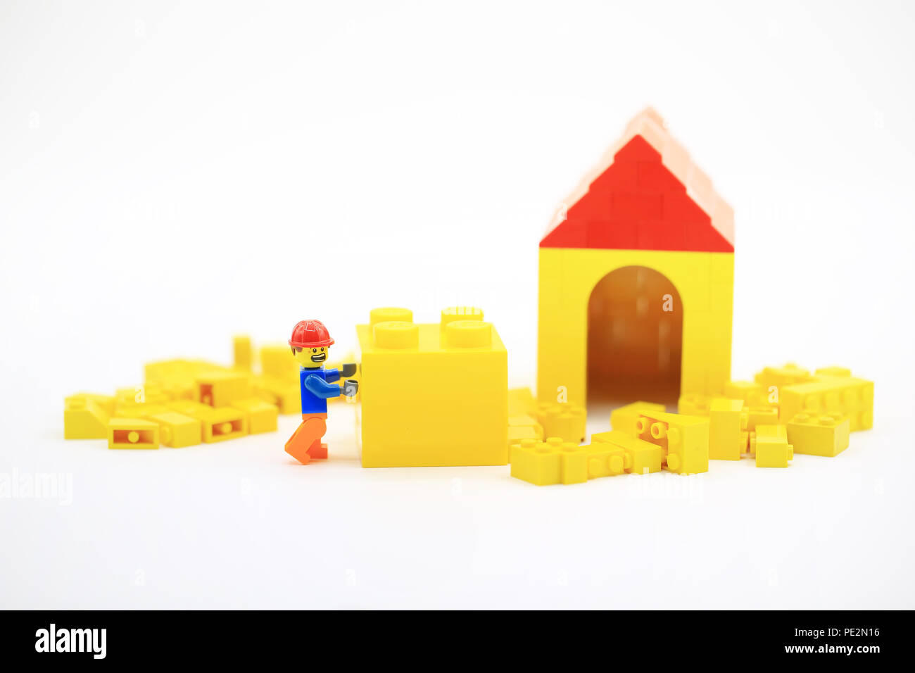 Lego house hi-res stock photography and images - Alamy