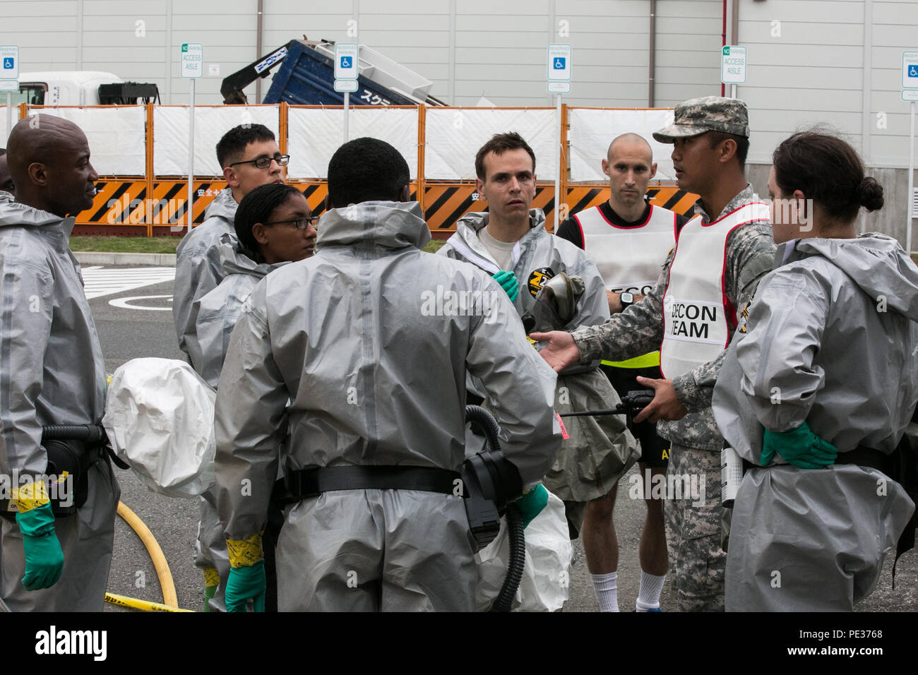 Soldiers from U.S. Army Medical Department Activities-Japan (MEDDAC-J ...