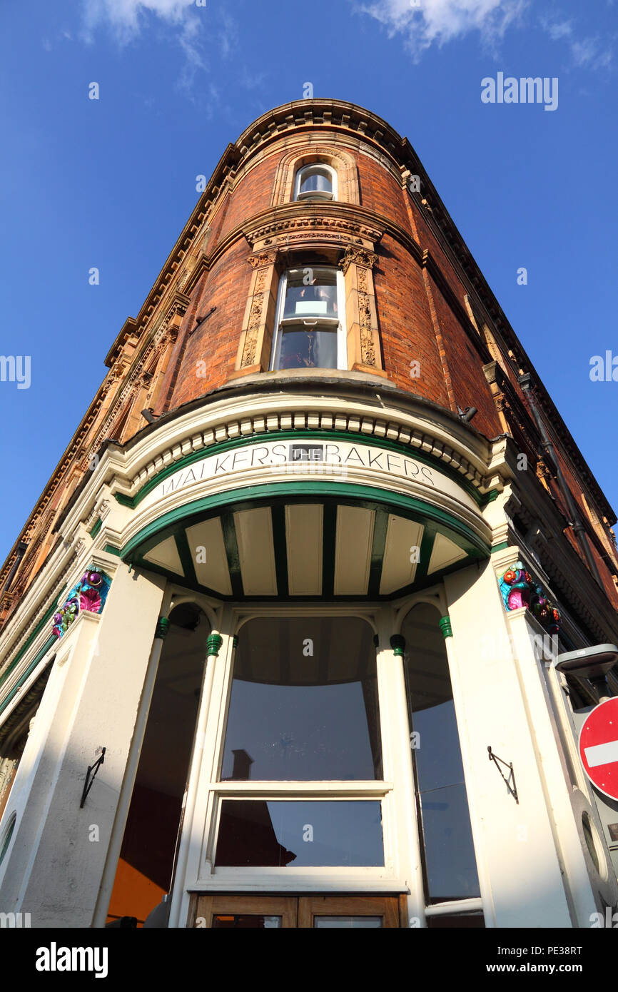 Stroud town centre hires stock photography and images Alamy
