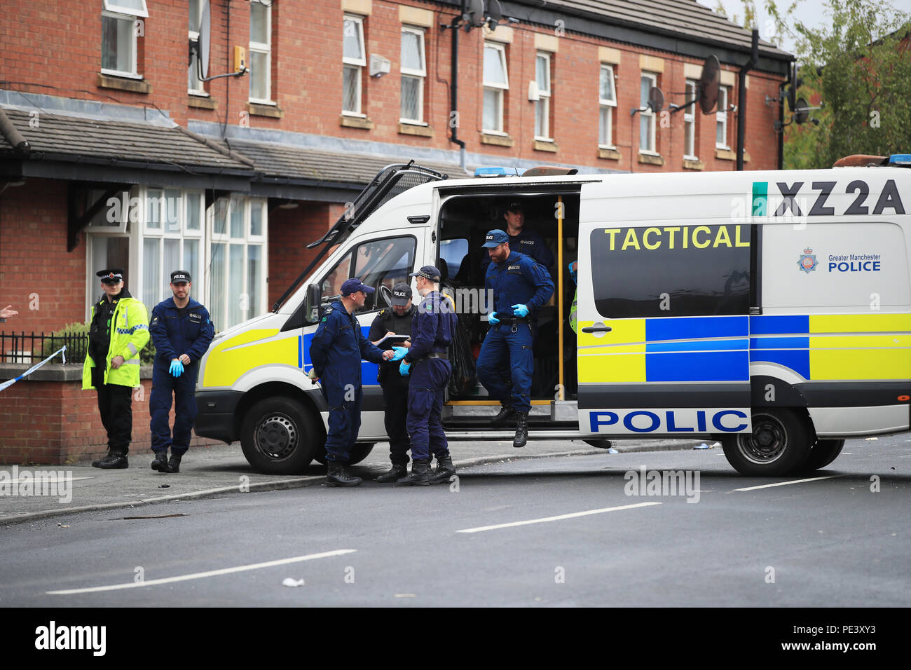 greater-manchester-police-gmp-tactical-aid-unit-tau-ro-flickr