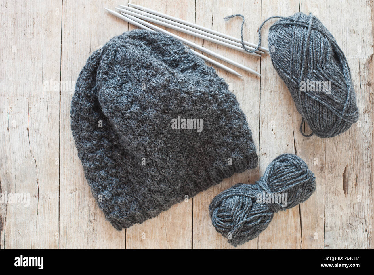 hat knitting needles