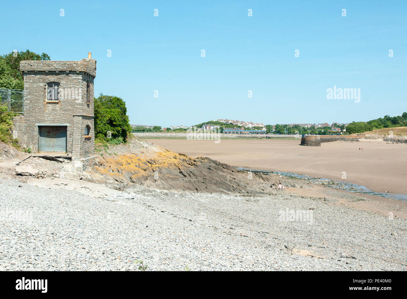 Low tide at Watchtower Bay and the Old Harbour, Barry, Wales Stock Photo