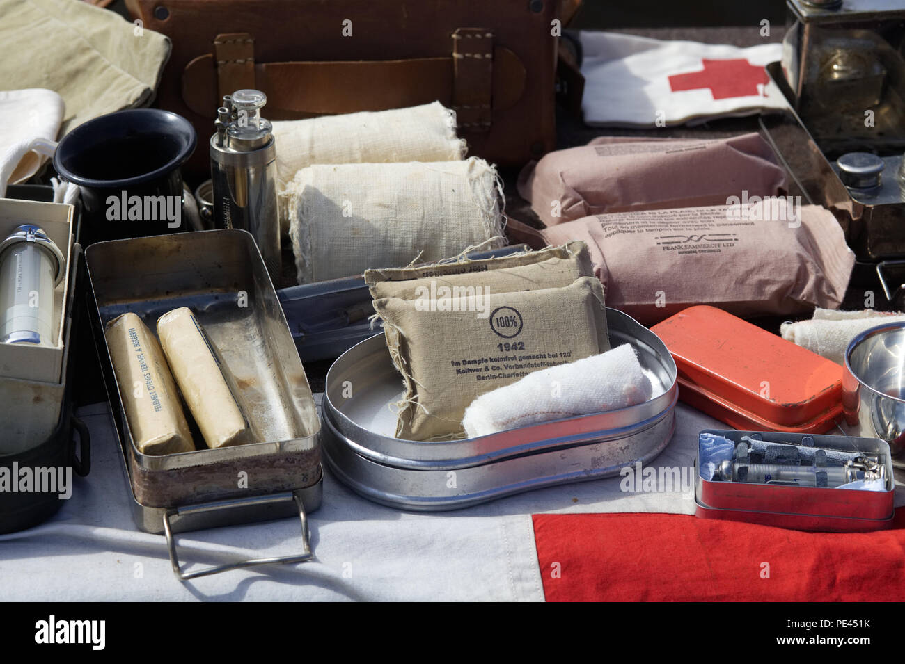 Hospital uniforms hires stock photography and images Alamy