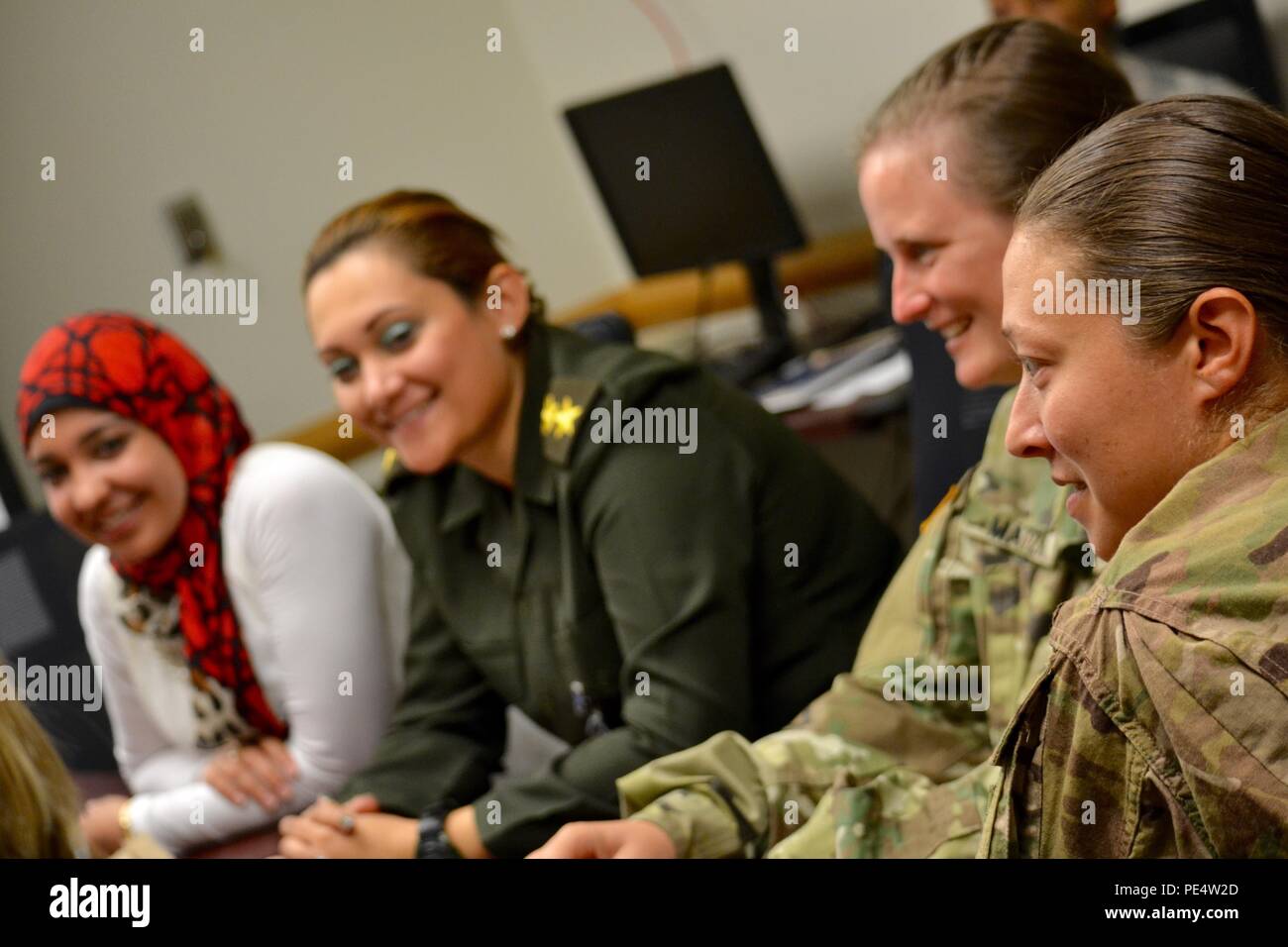 Female officers military us of pictures List of