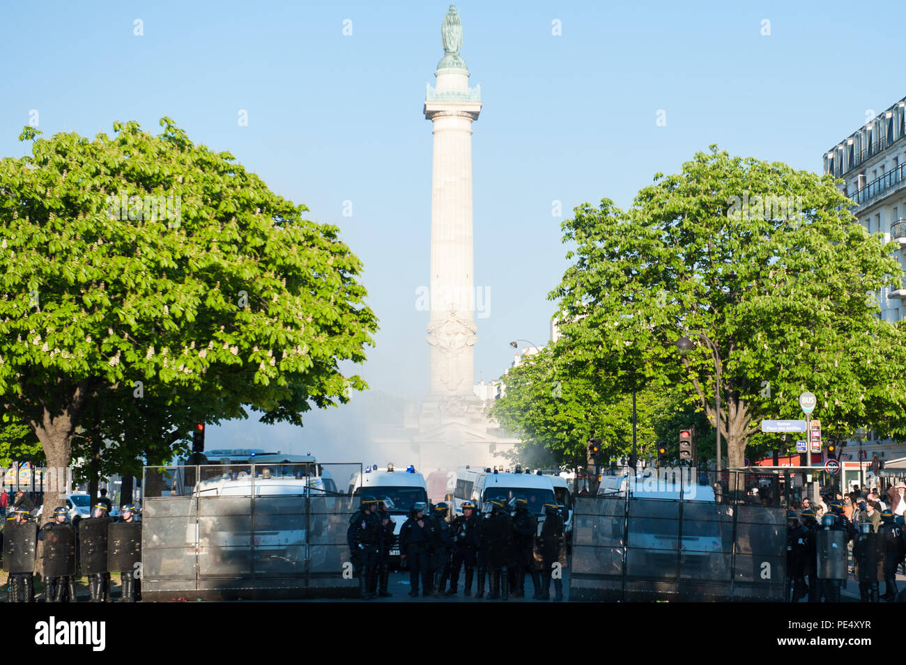 Place de la nation paris hi-res stock photography and images - Alamy, image size:1300x955