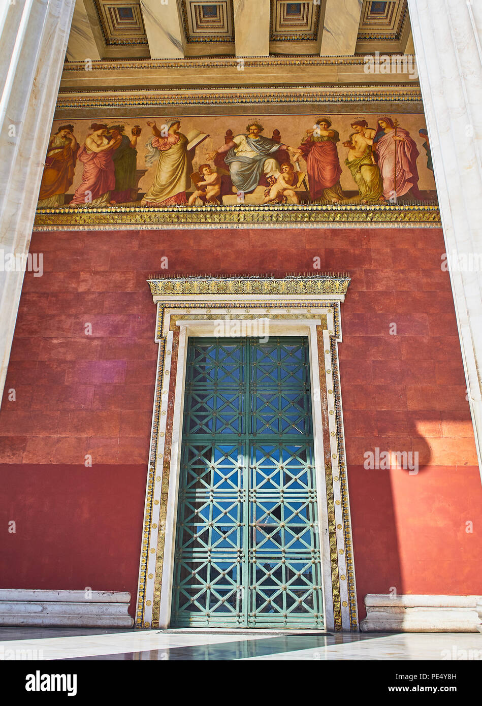 Detail column capital from hi-res stock photography and images - Alamy