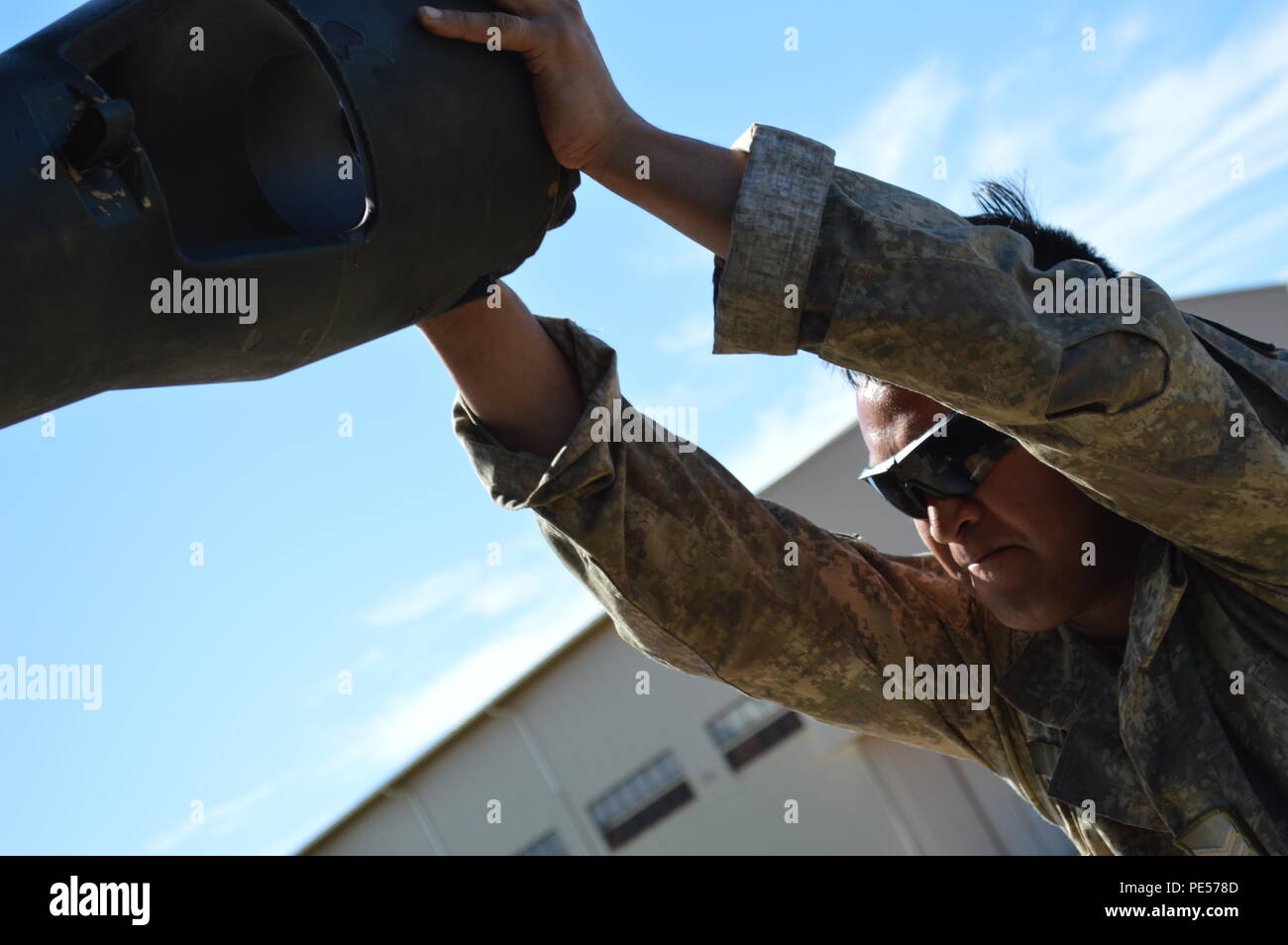 A New Zealand gunner, with 163rd Battery, 16th Field Regiment, Royal ...