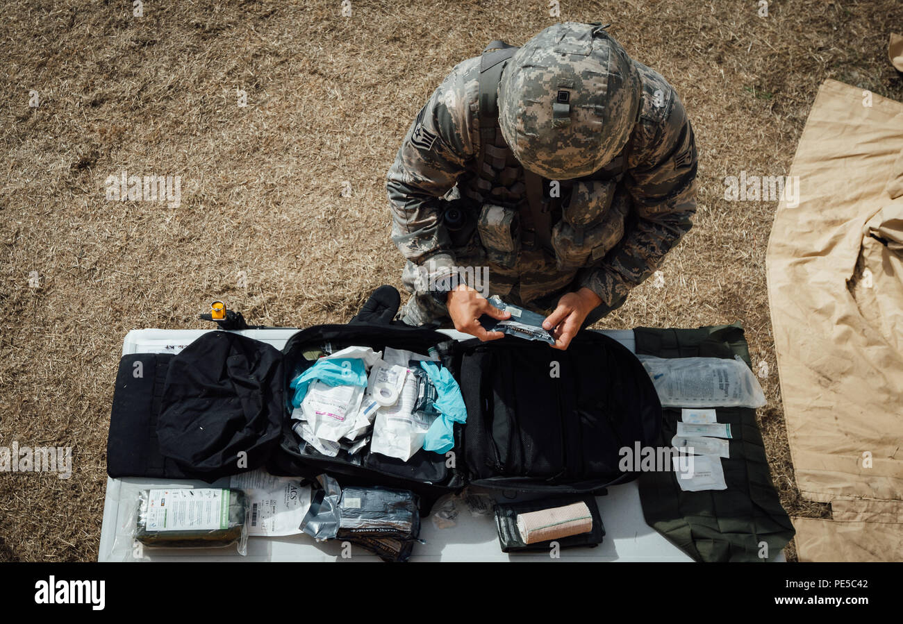 Military Medic Bag High Resolution Stock Photography and Images - Alamy