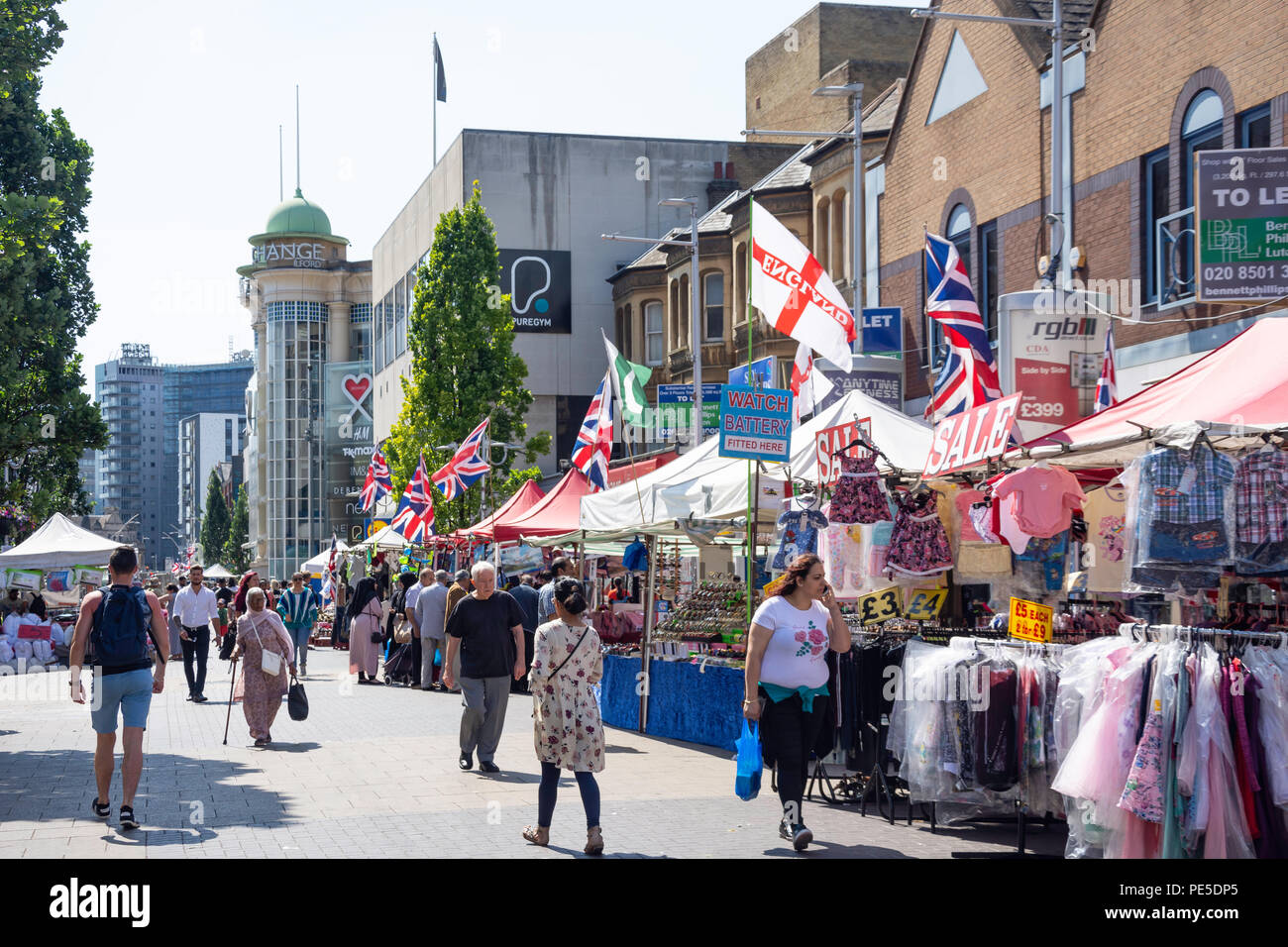 Street market, Ilford High Road, Ilford, London Borough of Redbridge, Greater London, England, United Kingdom Stock Photo