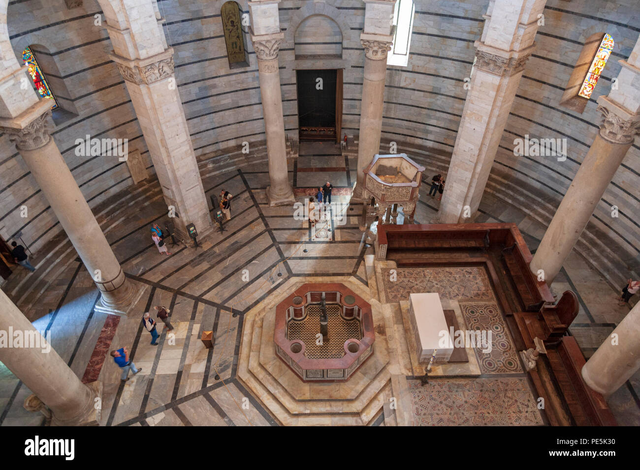 Baptistery of pisa interior hi-res stock photography and images - Alamy