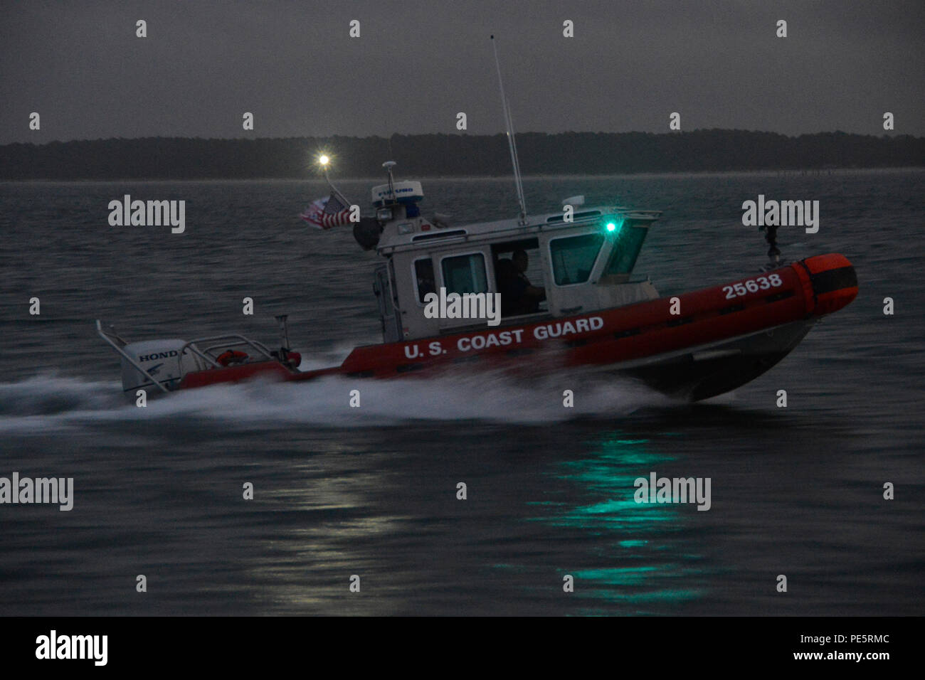 On September 29, 2015, a 25-foot Response Boat-Small (RBS) crew from ...