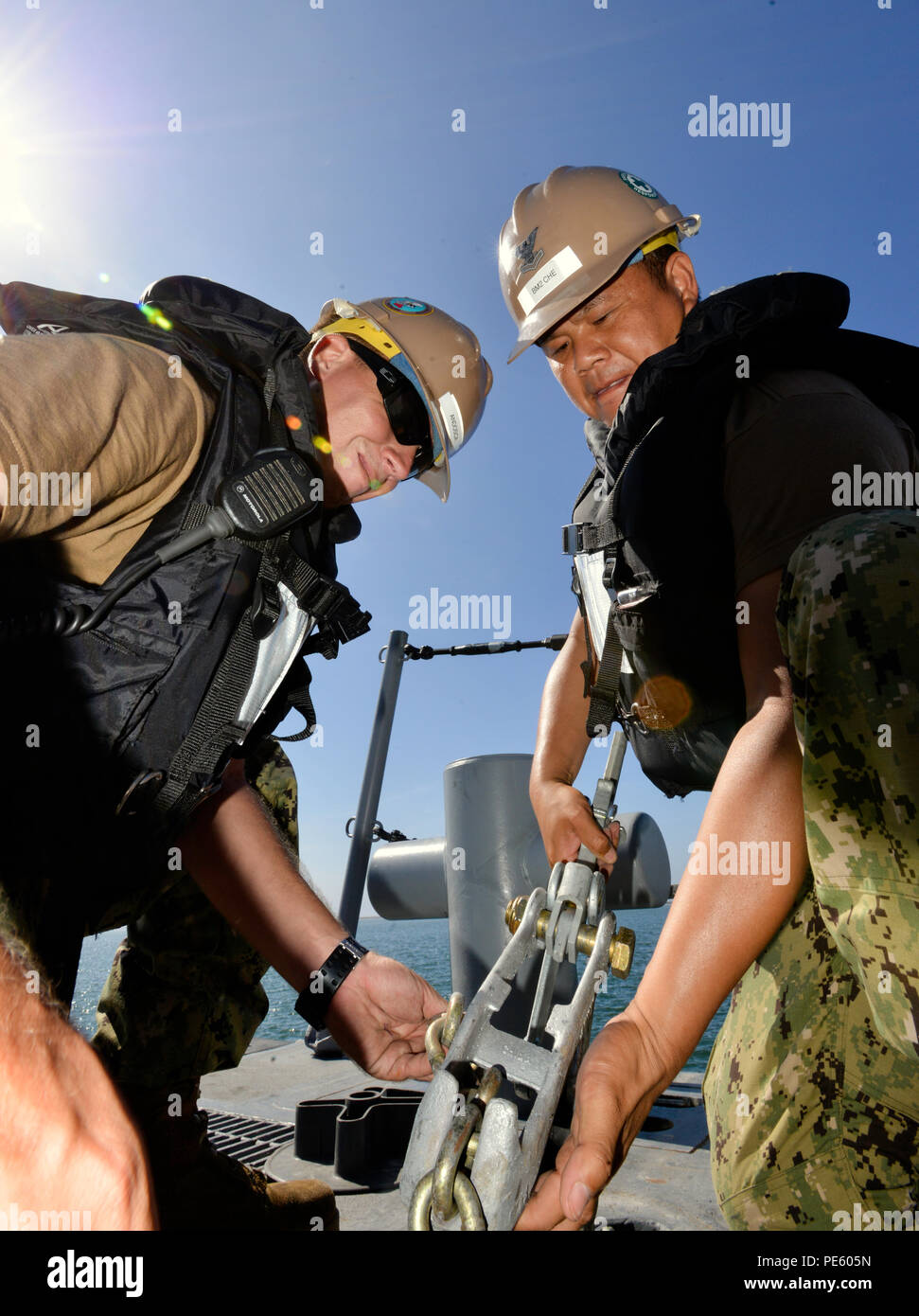 150927NKK081139 SAN DIEGO (Sept. 27, 2015) Boatswain’s Mate 2nd