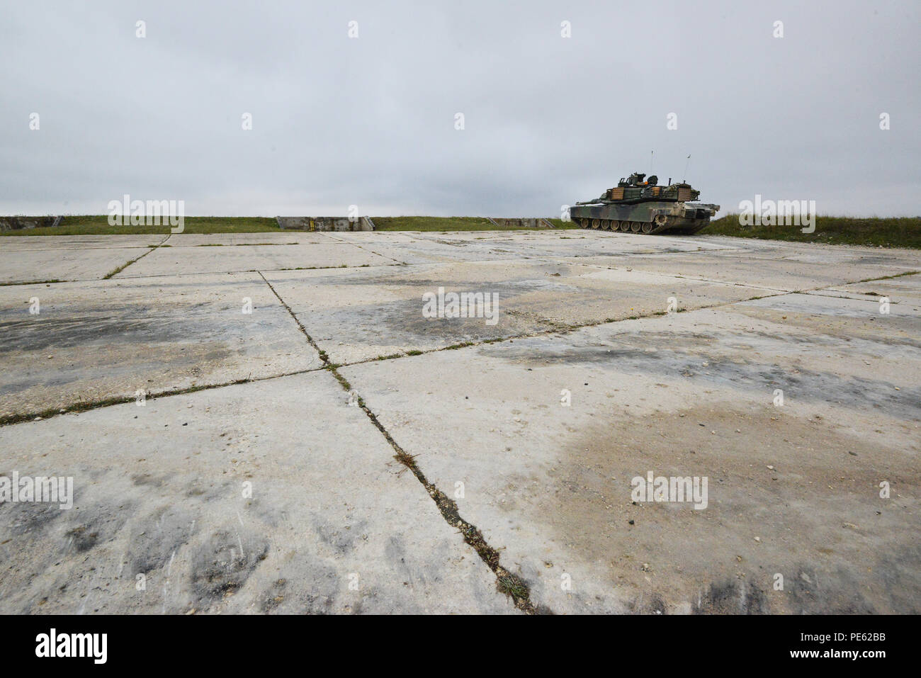 U.S. Soldiers, assigned to the 1st Battalion, 64th Armor Regiment, 1st ...