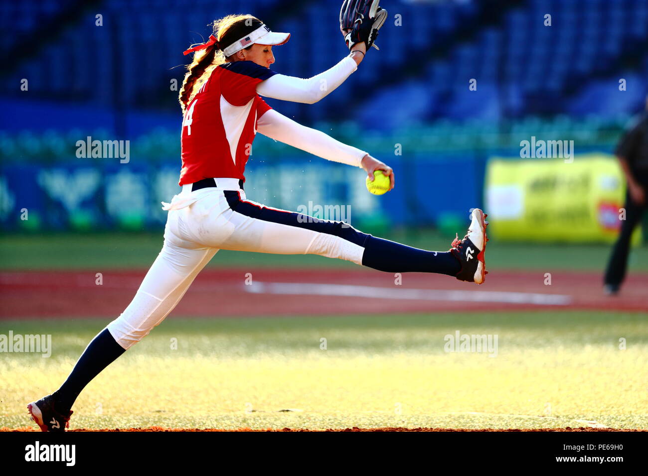 Zozo Marine Stadium Chiba Japan 10th Aug 2018 Monica Abbott Usa August 10 2018 Softball Women S Softball World Championship 2018 Round Of 8 Match Between United States 3 1 Australia At