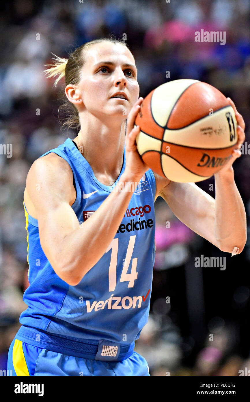 Allie quigley hires stock photography and images Alamy