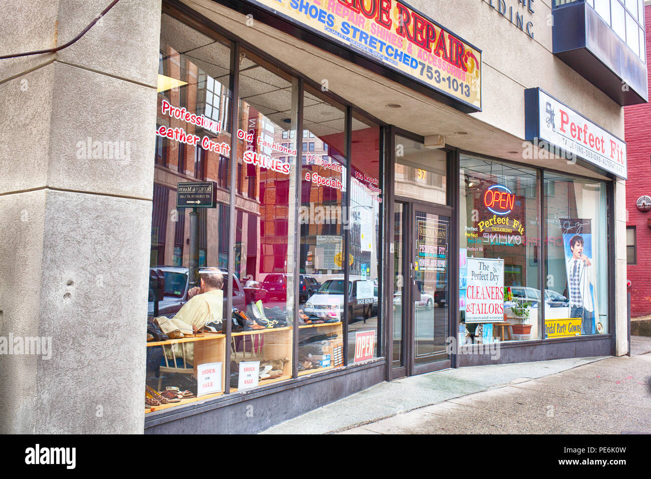 Street cobbler hires stock photography and images Alamy