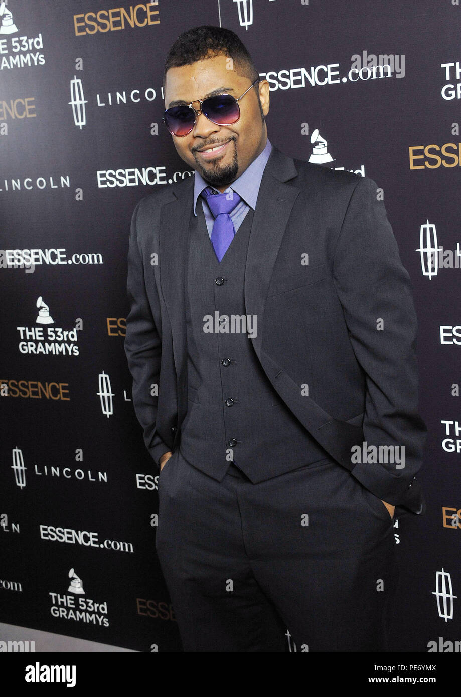2nd Ann. Essence Black Women in Music 2011 at Playhouse in Hollywood. Musig Soulchild  Event in Hollywood Life - California, Red Carpet Event, USA, Film Industry, Celebrities, Photography, Arts Culture and Entertainment, Topix Celebrities fashion, Best of, Hollywood Life, Event in Hollywood Life - California, Red Carpet and backstage, movie celebrities, TV celebrities, Music celebrities, , Bestof, Arts Culture and Entertainment, vertical, one person, Photography,   Three Quarters, 2011 inquiry tsuni@Gamma-USA.com , Credit Tsuni / USA, Stock Photo