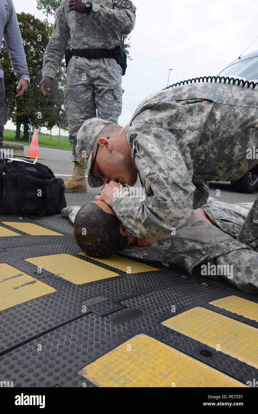 U s army military policeman sgt devlin trefethen with u s army