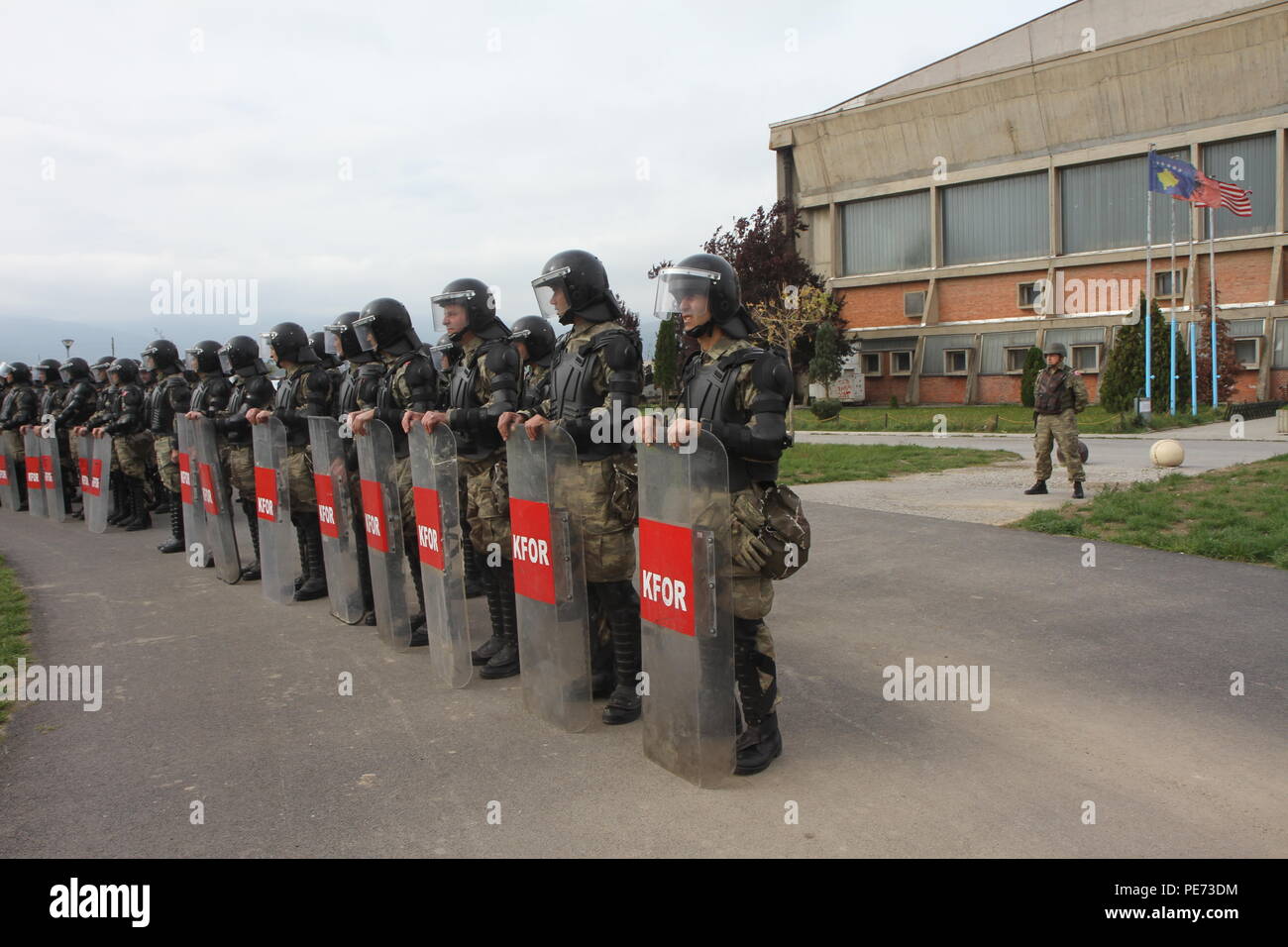 Turkish soldiers assigned to NATO’s Kosovo Force peace support mission ...
