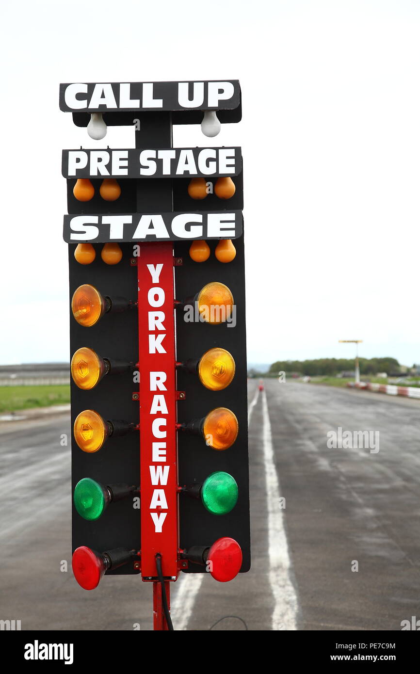 Stop and go traffic sign for racers Stock Photo - Alamy