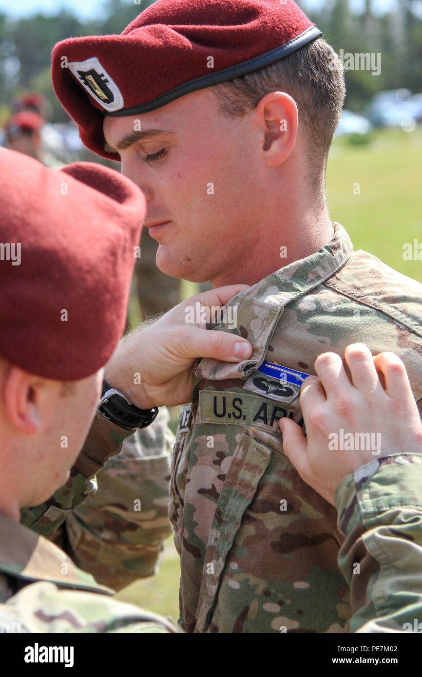 Combat infantry badge ceremony hi-res stock photography and images - Page 3  - Alamy