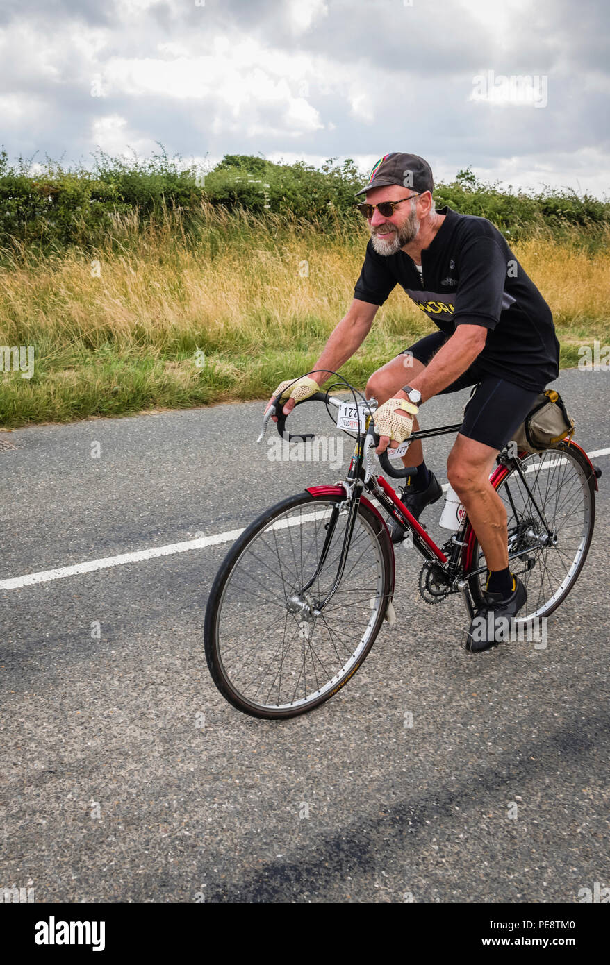 Velo retro hi-res stock photography and images - Alamy