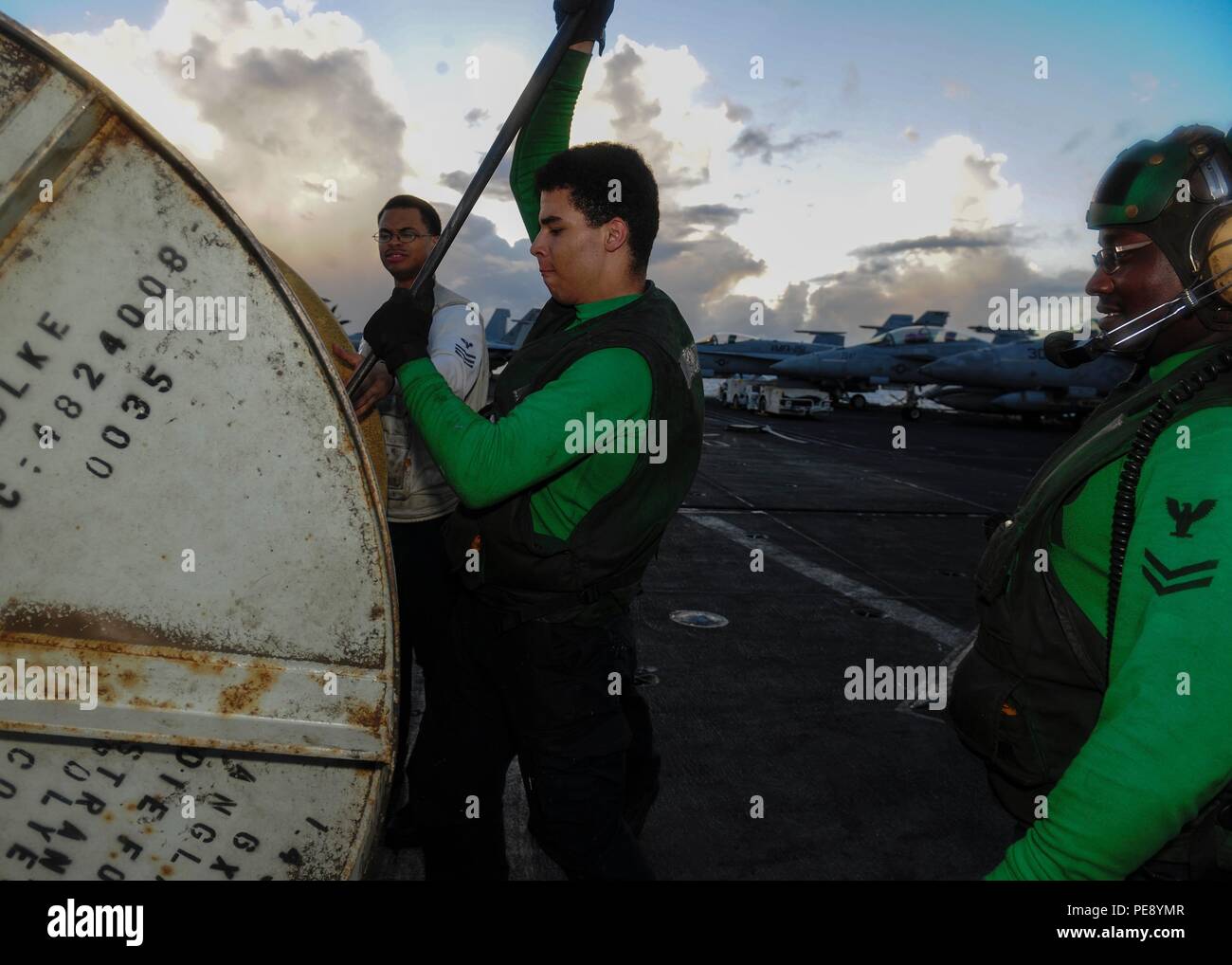 151107NPG340004 PACIFIC OCEAN (Nov. 7, 2015) Aviation Boatswain’s