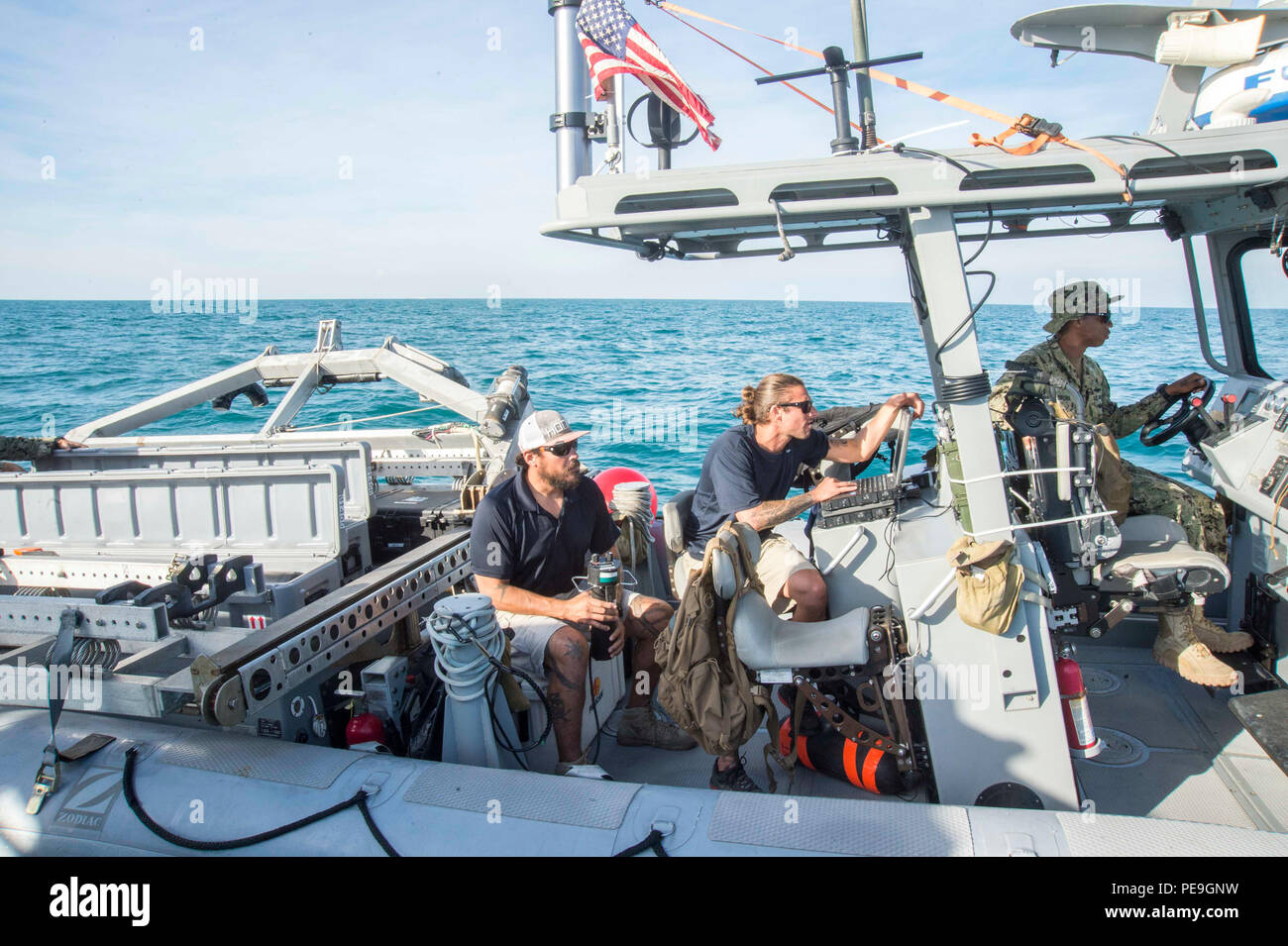 151117 N Jc374 099 Arabian Gulf Nov 17 2015 Unmanned Underwater Vehicle Uuv Operators Assigned To