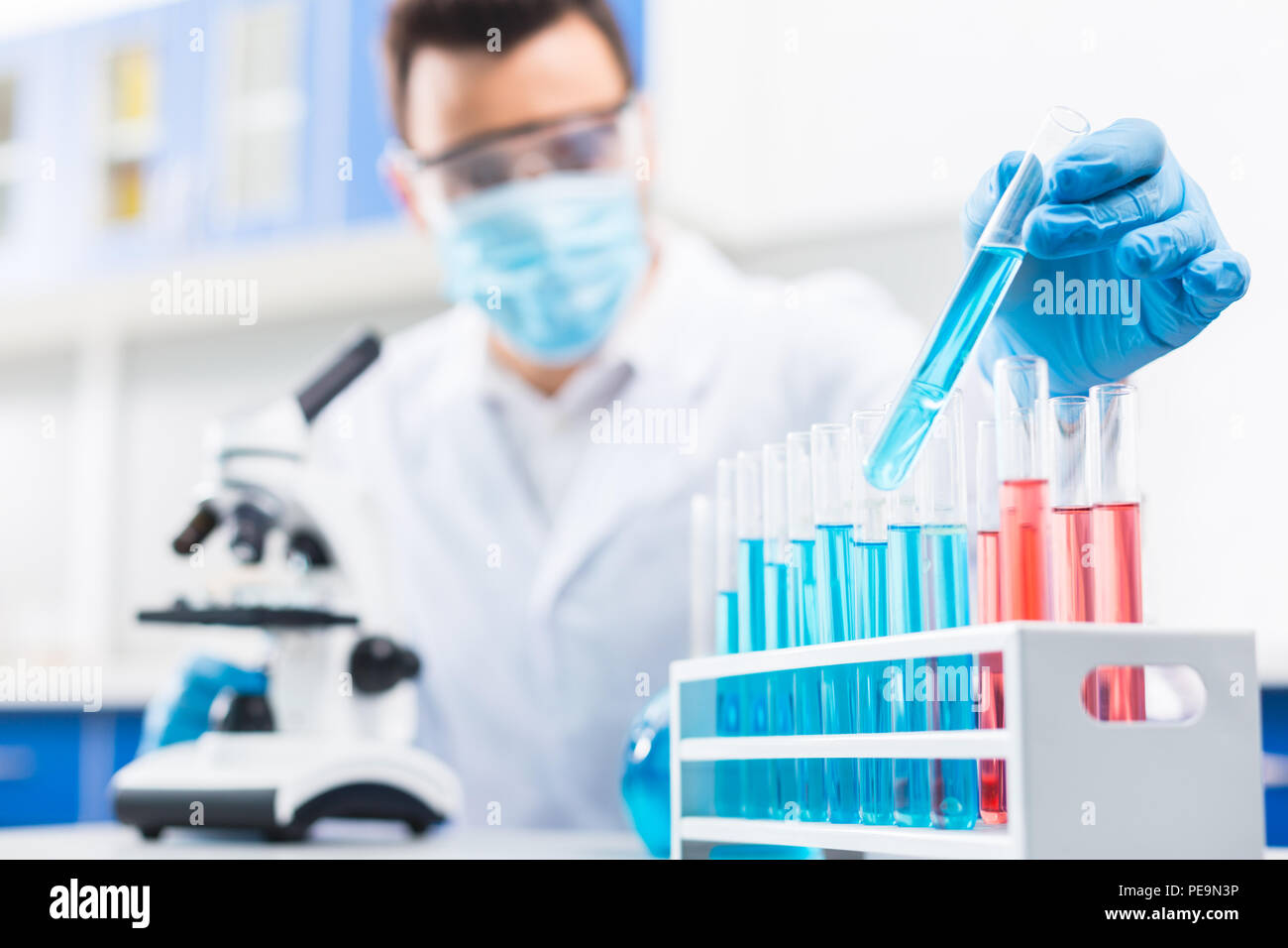 Младший лаборант. Фотолаборант. Лаборант. Инновационная лабораторная диагностика мамедов. Фотолаборант.