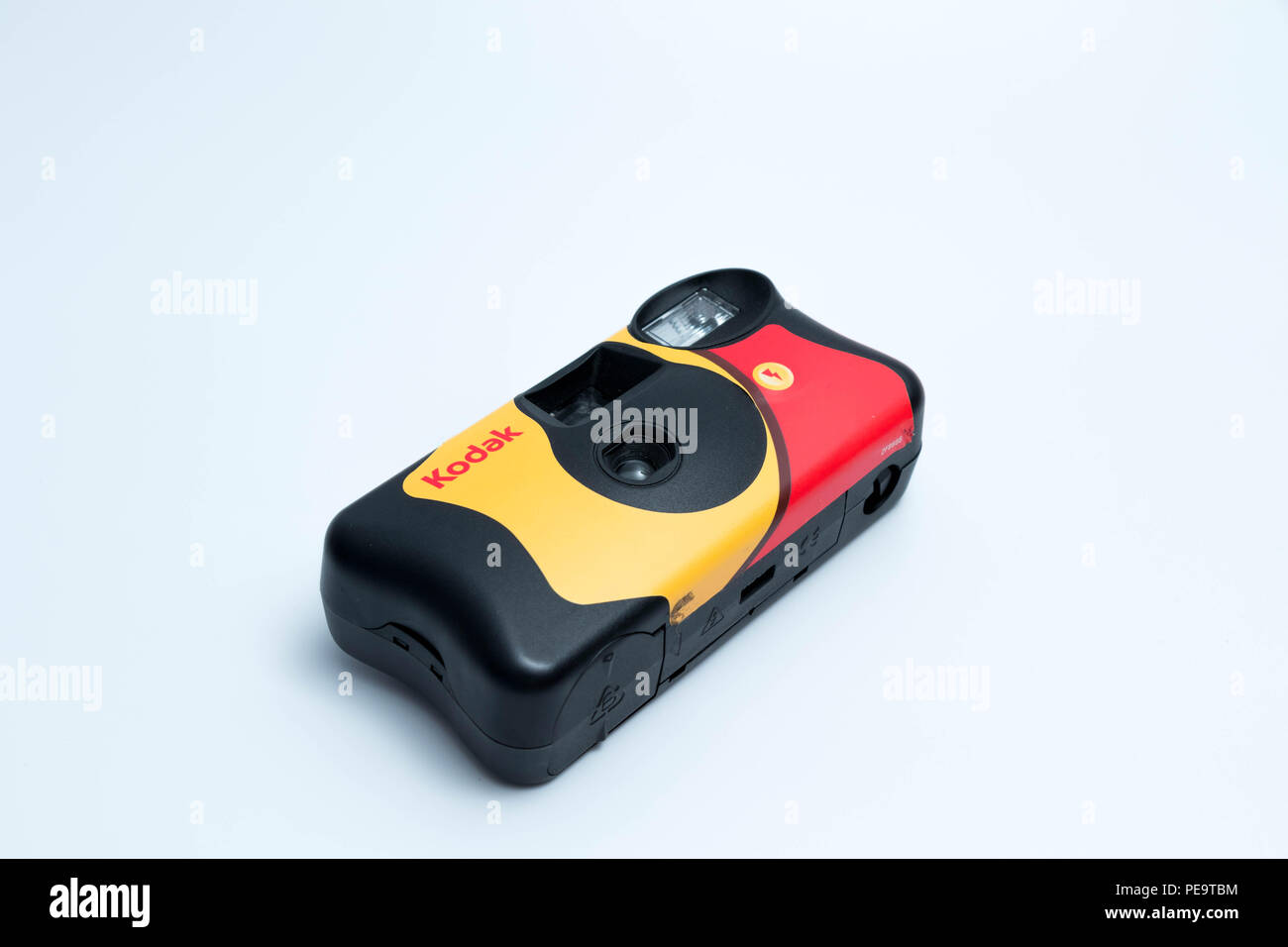 Kodak disposable camera hires stock photography and images Alamy