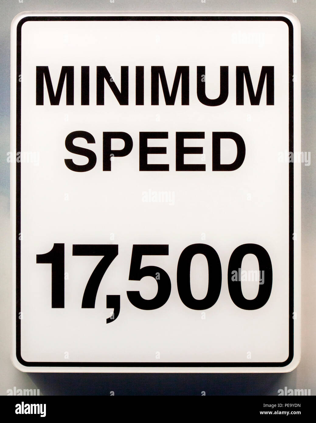 Minimum speed limit sign hi-res stock photography and images