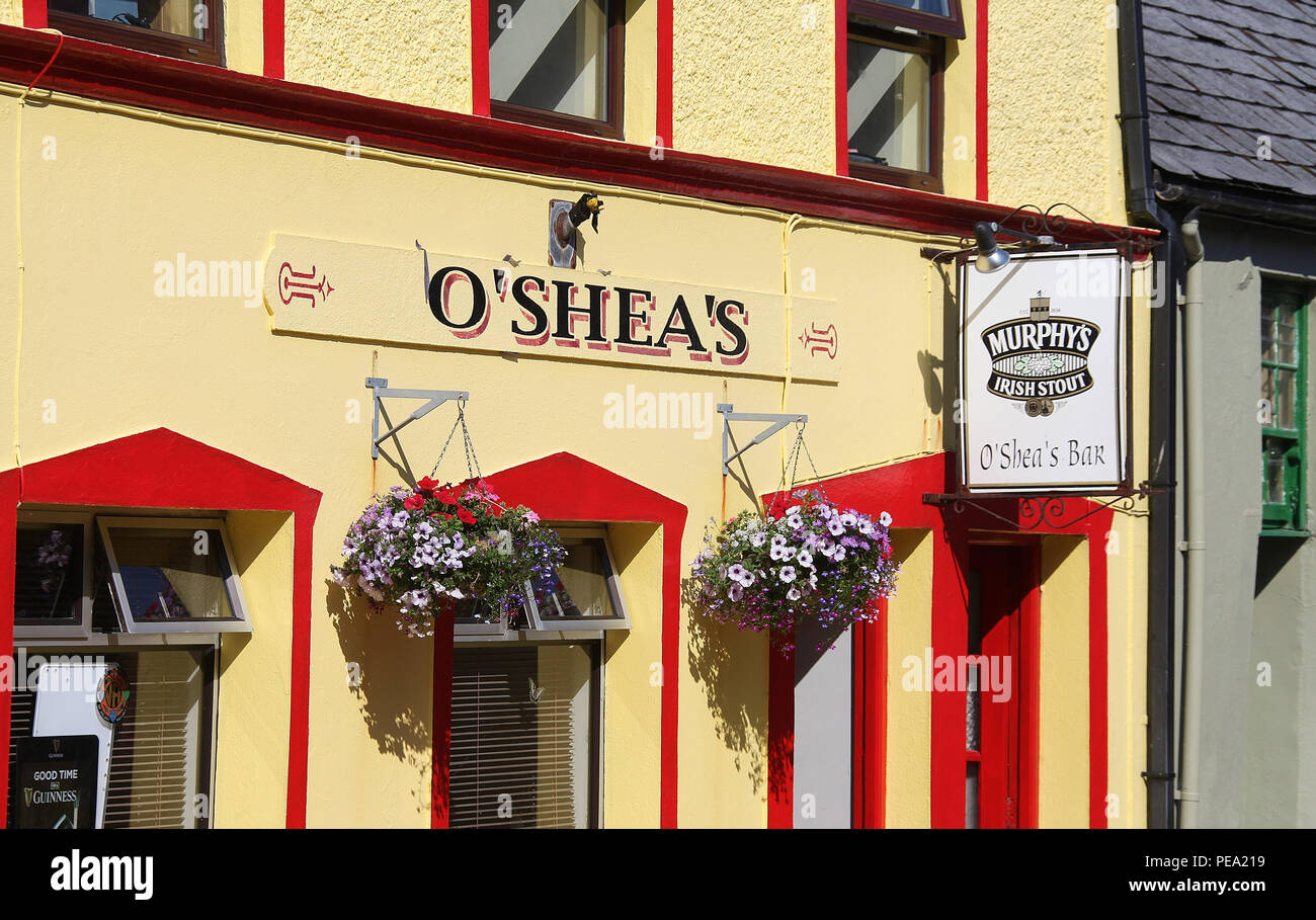 O Sheas Bar at Eyeries on the Beara Peninsula Stock Photo Alamy