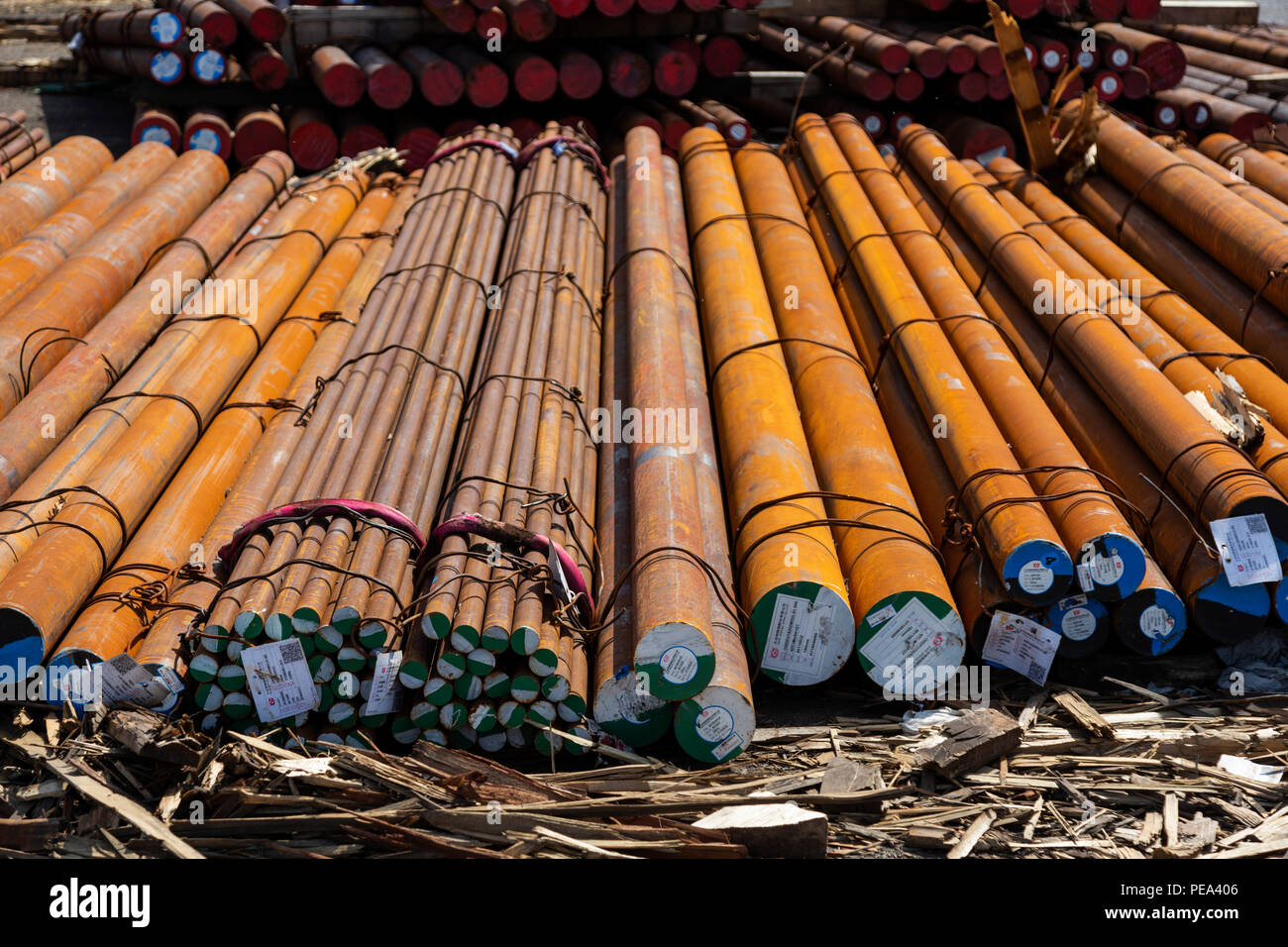 Rusty steel tubes hi-res stock photography and images - Alamy