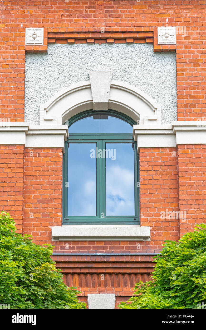 Red brick industrial building hires stock photography and images Alamy