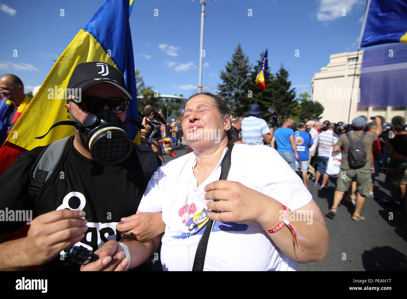 Anti riot tactics hi-res stock photography and images - Alamy