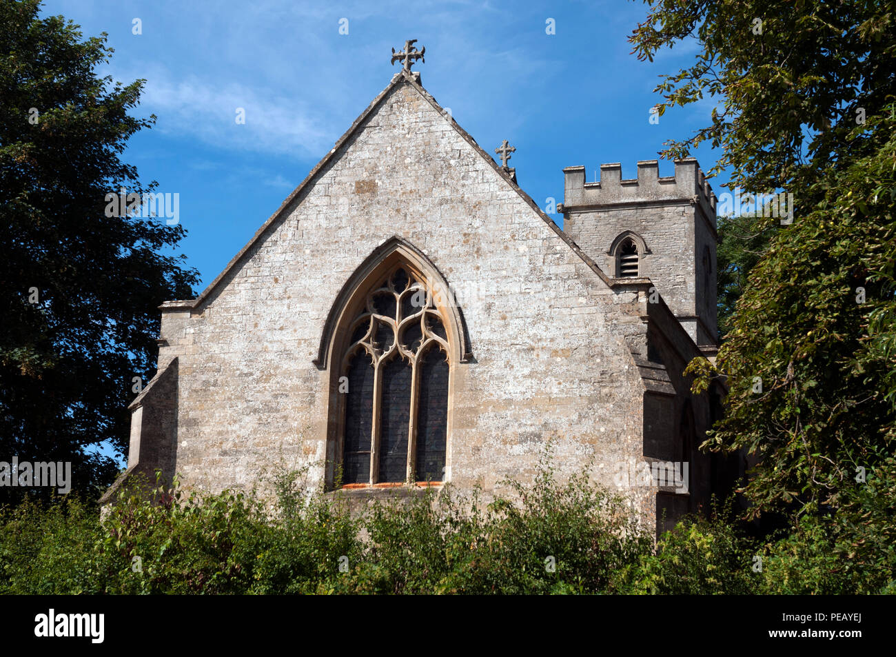 Holy Cross Church seen from across the Oxford Canal, Shipton-on ...