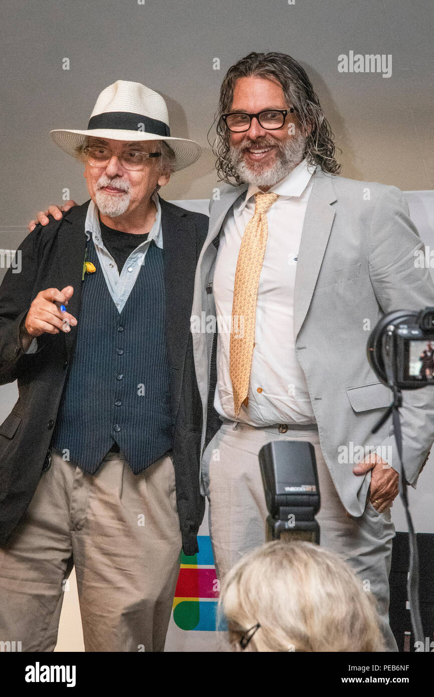 Peterborough, NH (US). 12 April, 2018. Graphical novelist Art Spiegelman, left, and Michael Chabon, The MacDowell Colony's board chairman, pose for photographers following the Edward MacDowell Medal award ceremony Sunday at the MacDowell Colony in Peterborough. Spiegelman, , author of the Pulitzer Prize winning graphic novel 'Maus', received the award 'for his contributions to comic art and American culture'. Mike Plotczyk/Alamy Live News Stock Photo