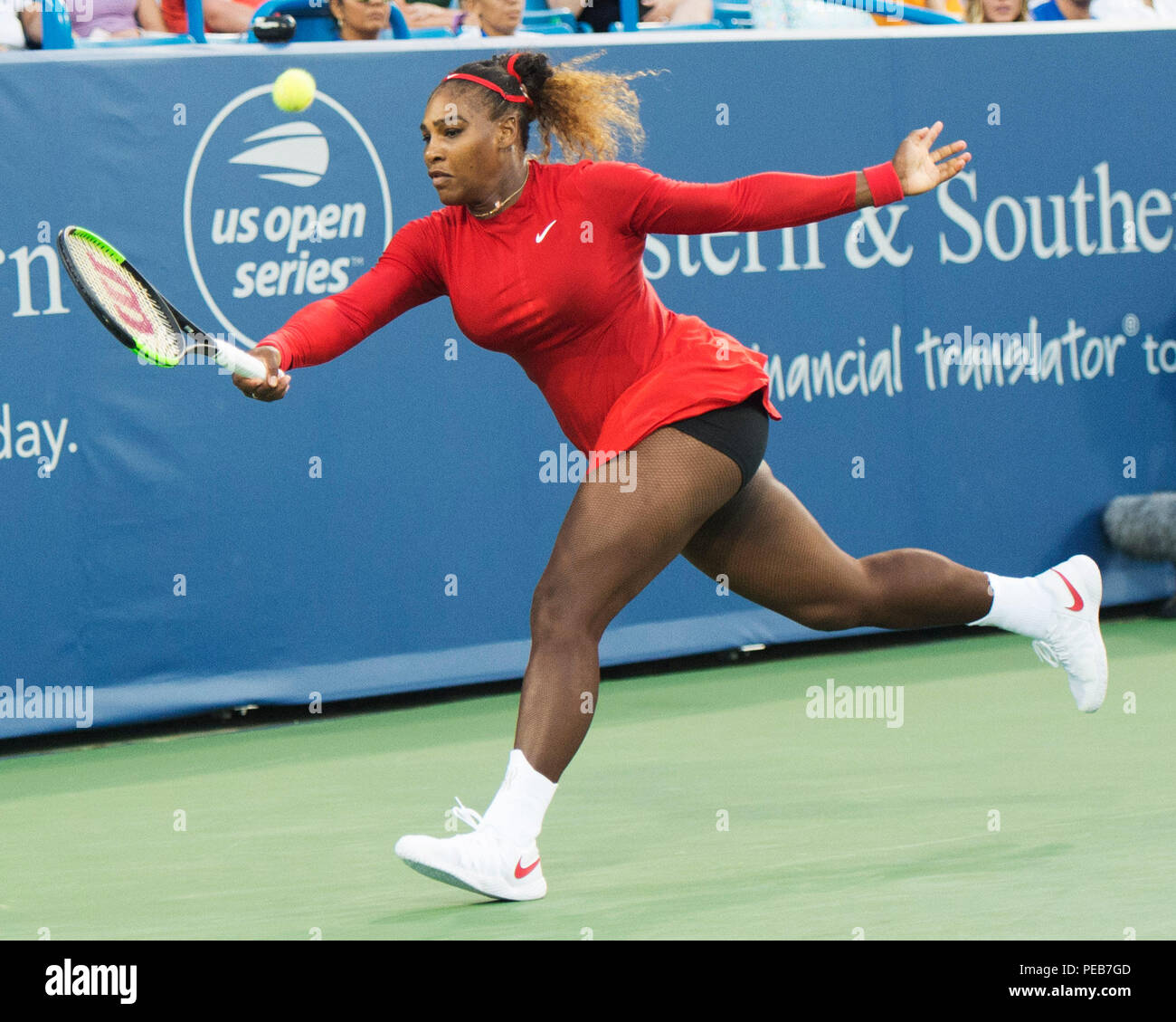 Mason, Ohio, USA. August 13, 2018: Serena Wiliams (USA) hits the ball back to Daria Gavrilova (AUS) at the Western Southern Open in Brent Clark/Alamy Live News Stock Photo