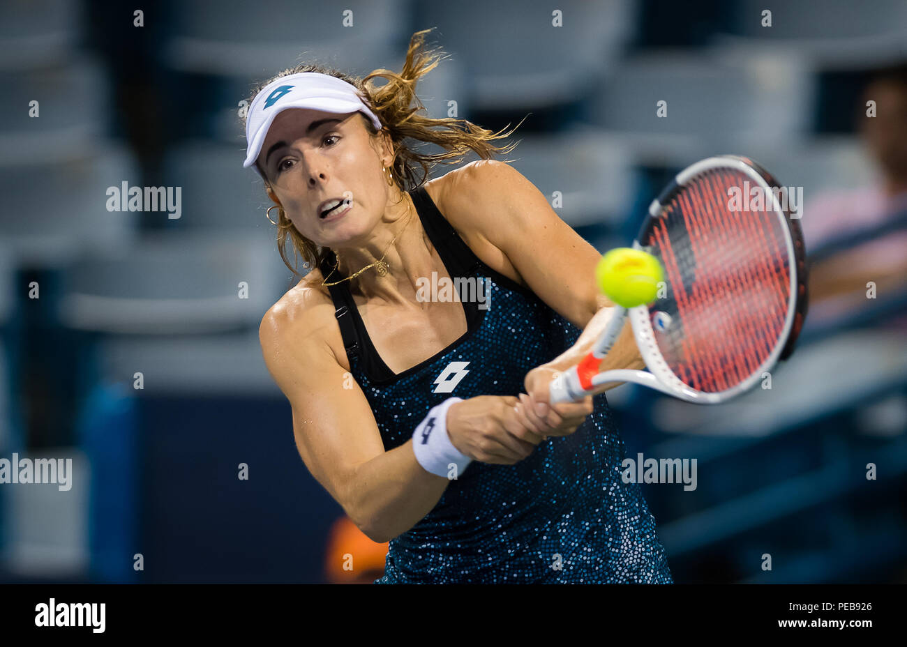 Cincinnati, OH, USA. 13th Aug, 2018. Alize Cornet of France in action  during her first-round match at the 2018 Western & Southern Open WTA  Premier 5 tennis tournament. Cincinnati, Ohio, USA, August