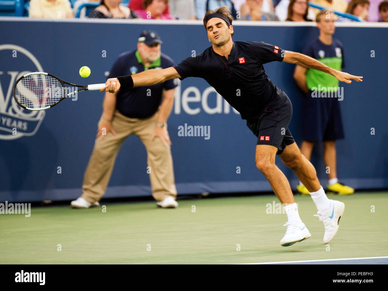 Mason, Ohio, USA. August 14, 2018: Roger Federer (SUI) reaches for the ball in the match against Peter Gojowczyk (GER) at the Western Southern Open in Mason, Ohio, USA. Brent Clark/Alamy Live News Stock Photo